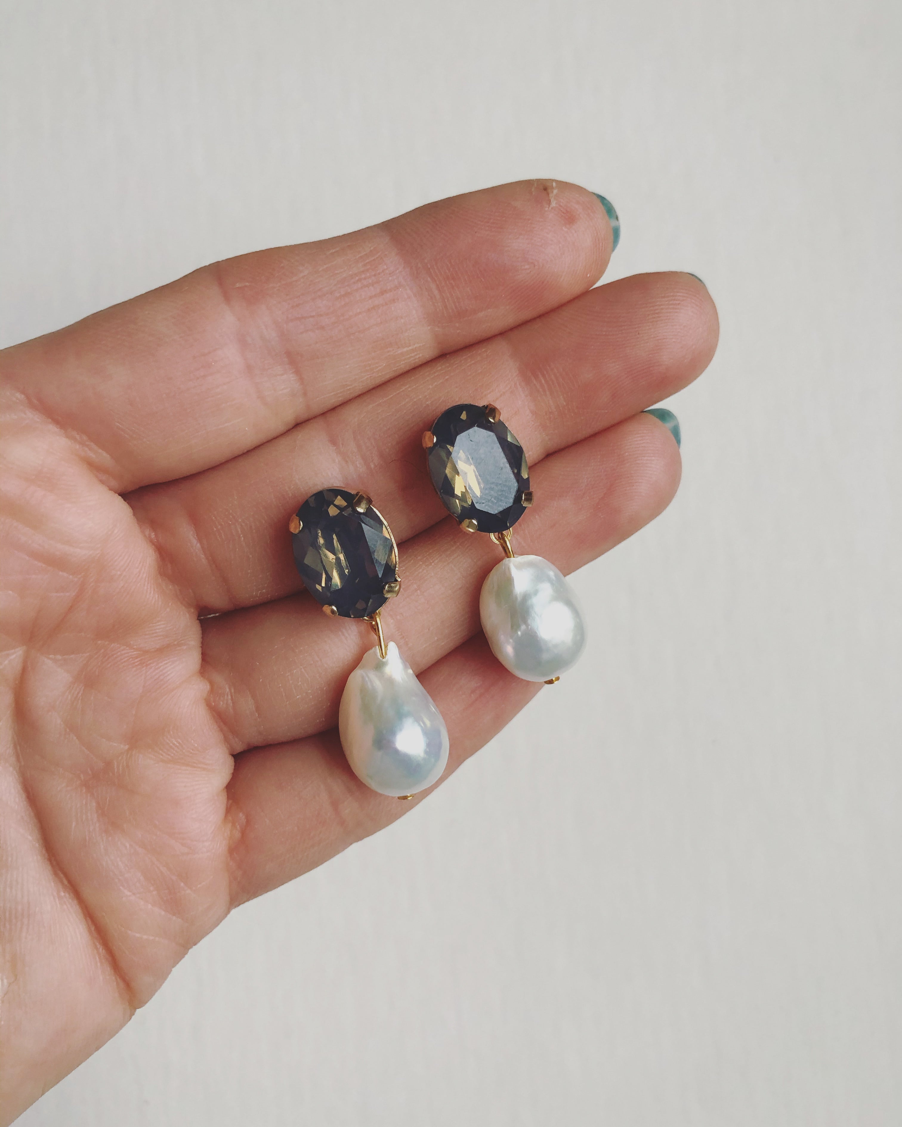 Grey Antique Contemporary Crystal Drop Earrings
